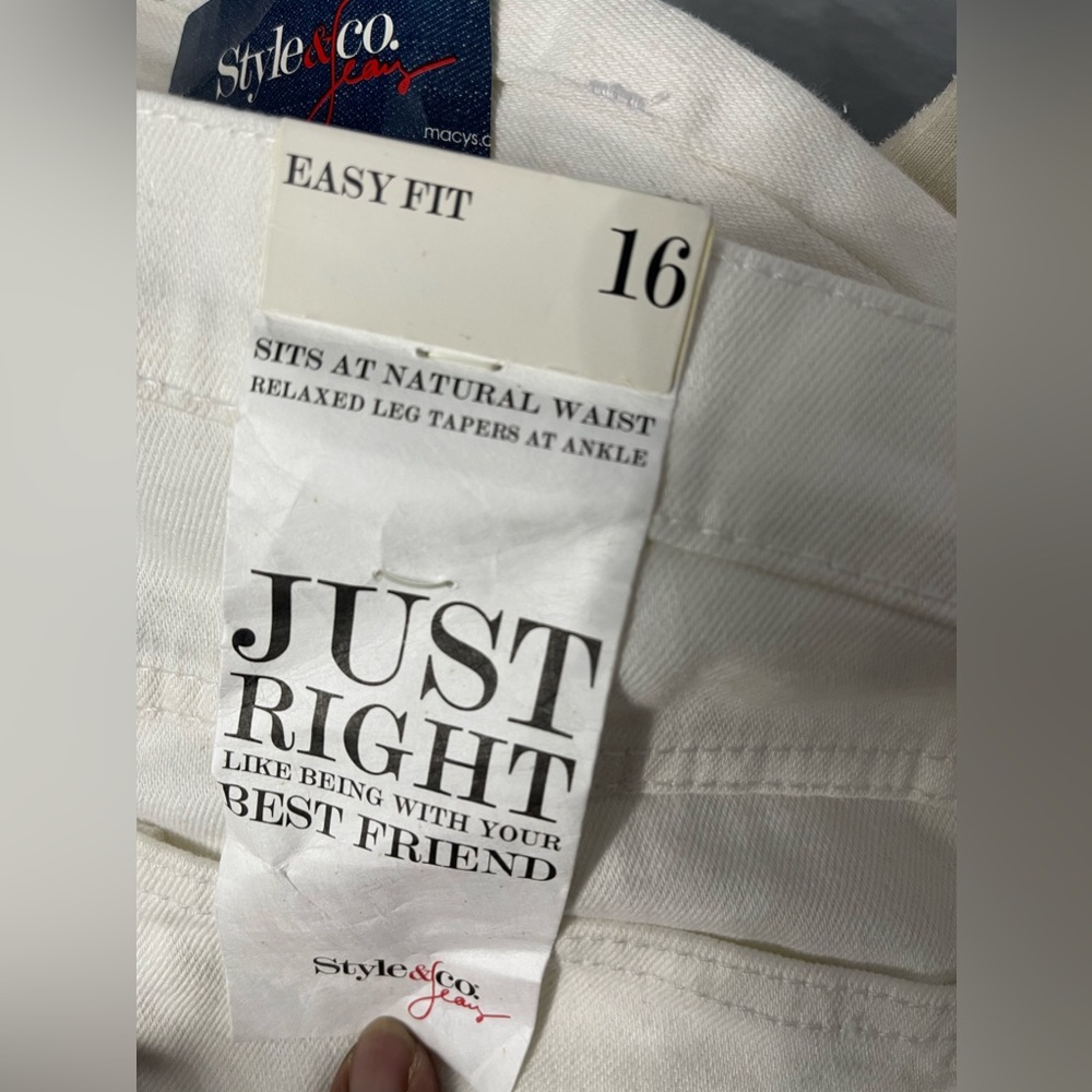 Style & Co  White Jeans Easy Fit          Size 16 - Picture 12 of 14